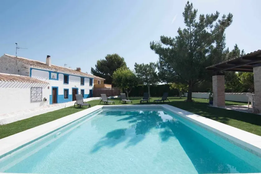 Ferienhaus mit Terrasse, Grill und privatem Pool | Bergblick - Image 1