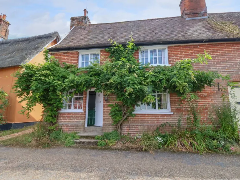 Cottage with garden - Image 1