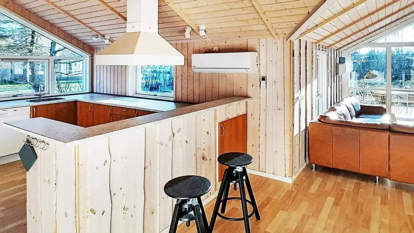 Pleasant holiday home with terrace, sauna & jacuzzi - Image 1