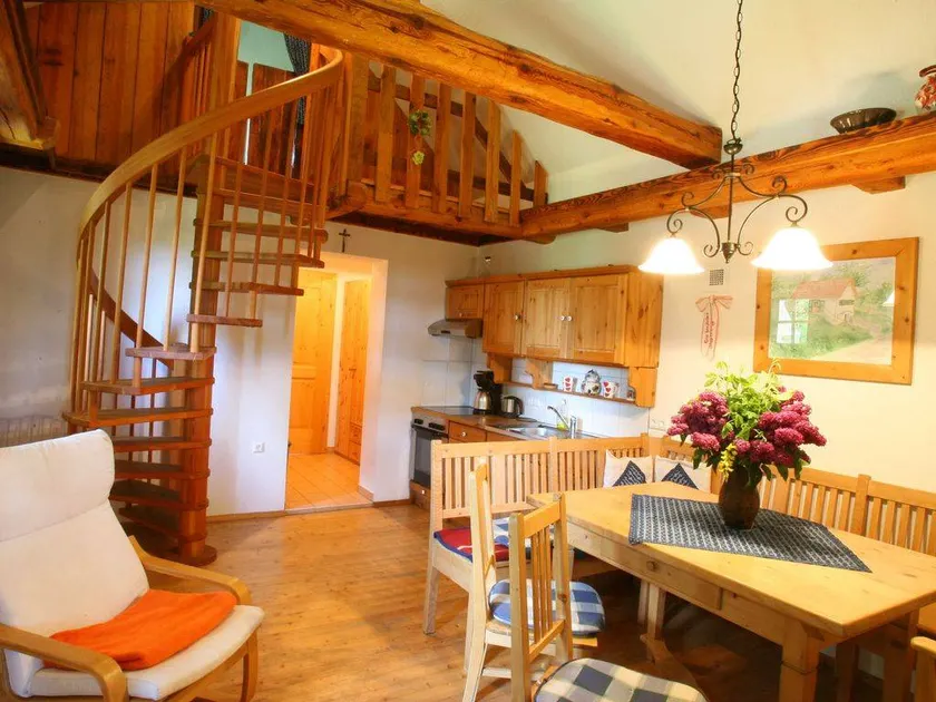 Family-oriented lovely house with garden | Panoramic view | Pets are welcome - Image 1