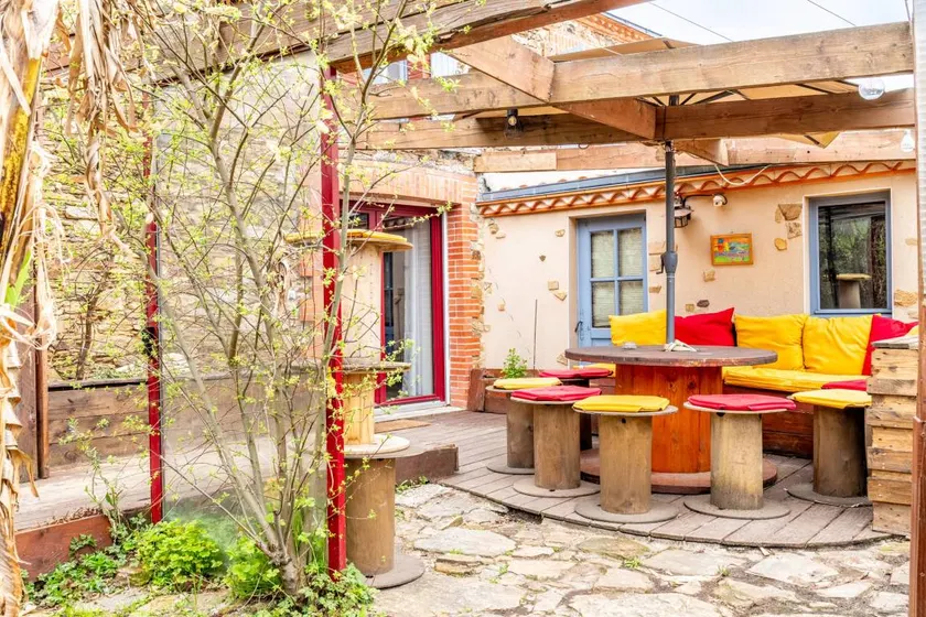 Child-friendly cottage with BBQ & garden | Good for workation | Pets allowed - Image 1