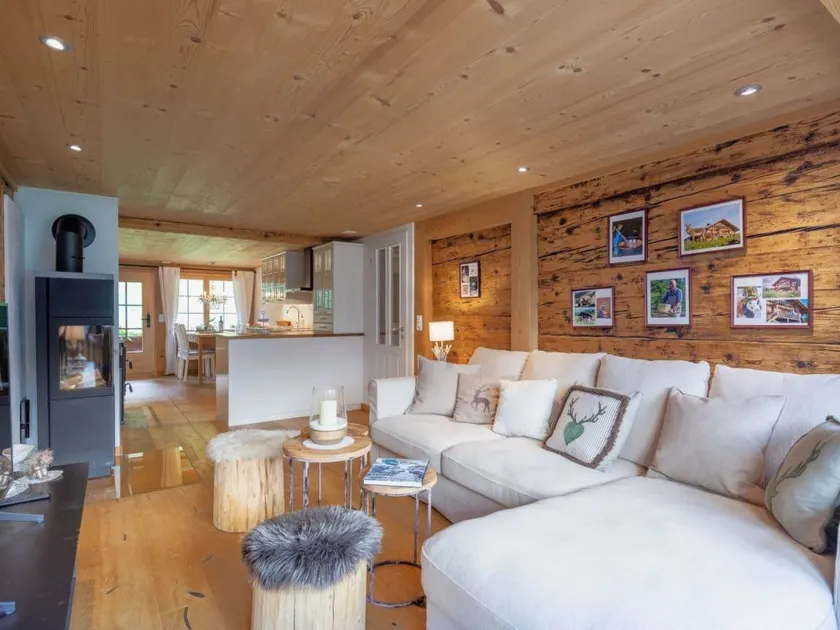 Apartment Chalet Bijou- 1 OG by Interhome - Image 1