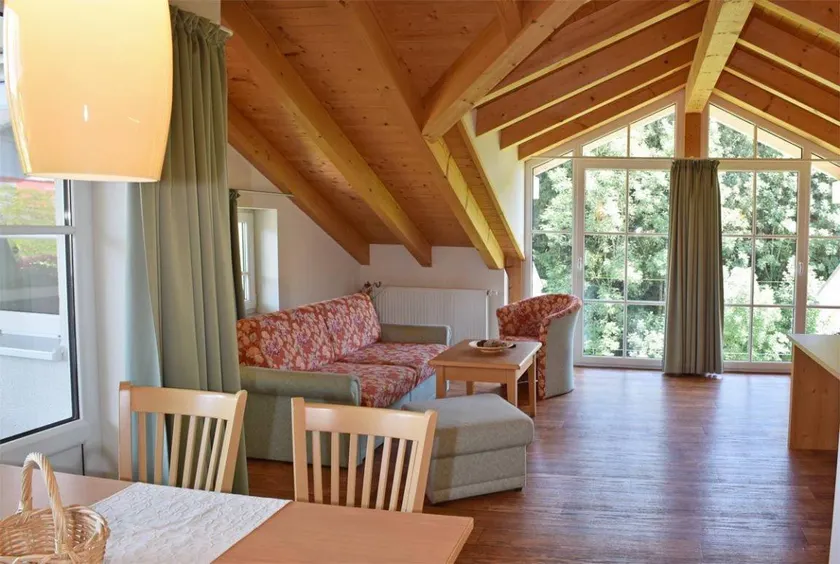 Family-oriented flat with sauna, garden & barbeque | Garden view | Pets allowed - Image 1