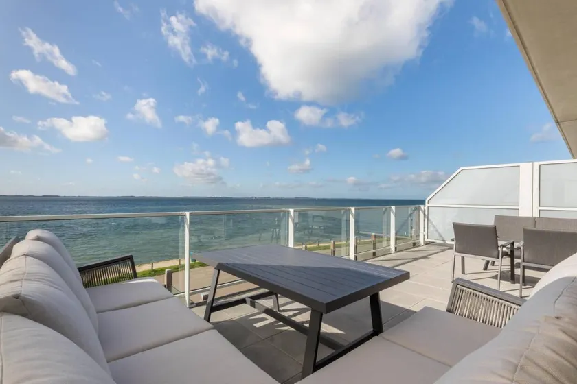 Charmant appartement avec terrasse - Image 1