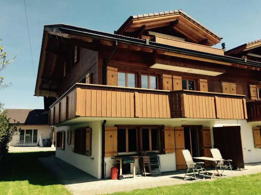 Holiday apartment with garden, barbecue & terrace - Image 1