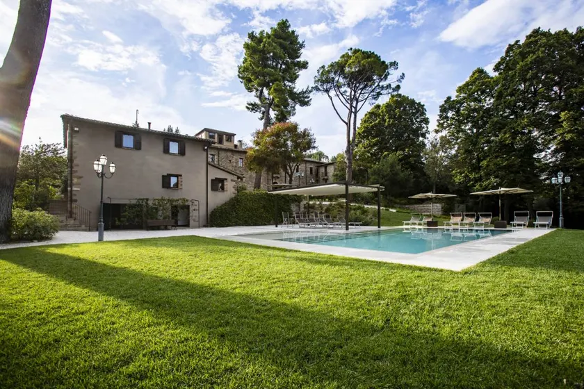 La Villa - Image 1