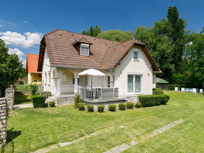 Ferienhaus mit Garten, Grill und Terrasse - Image 1