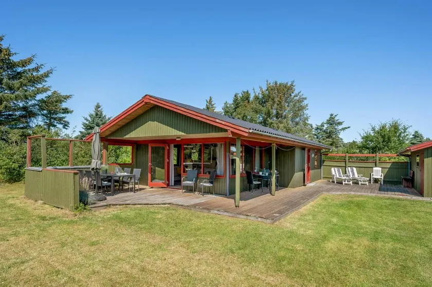 Children-friendly lovely house with terrace | Dogs allowed - Image 1