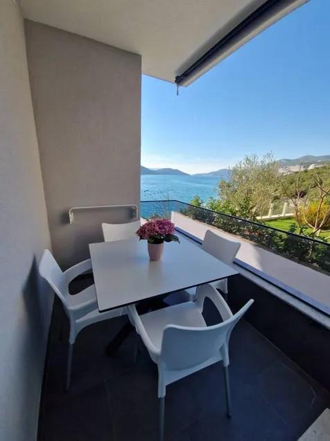 Apartment | Beach view - Image 1