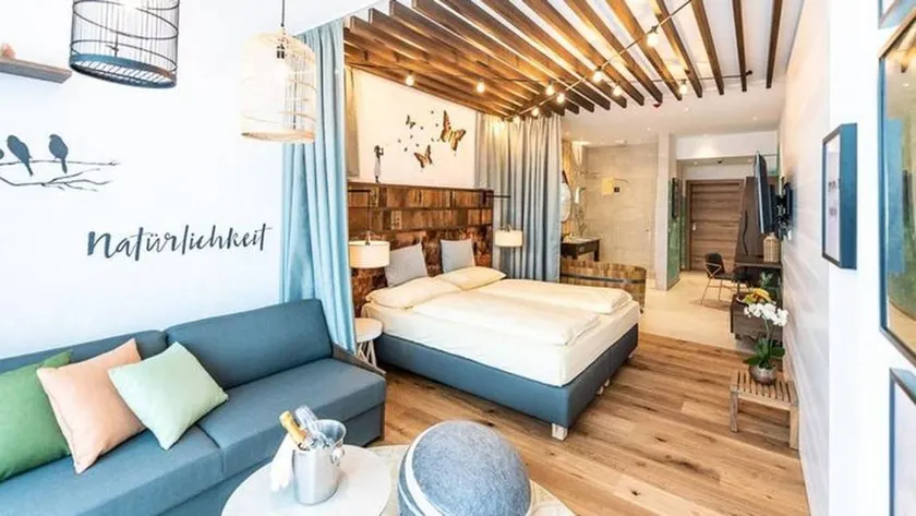 Flat with pool, terrace & jacuzzi - Image 1