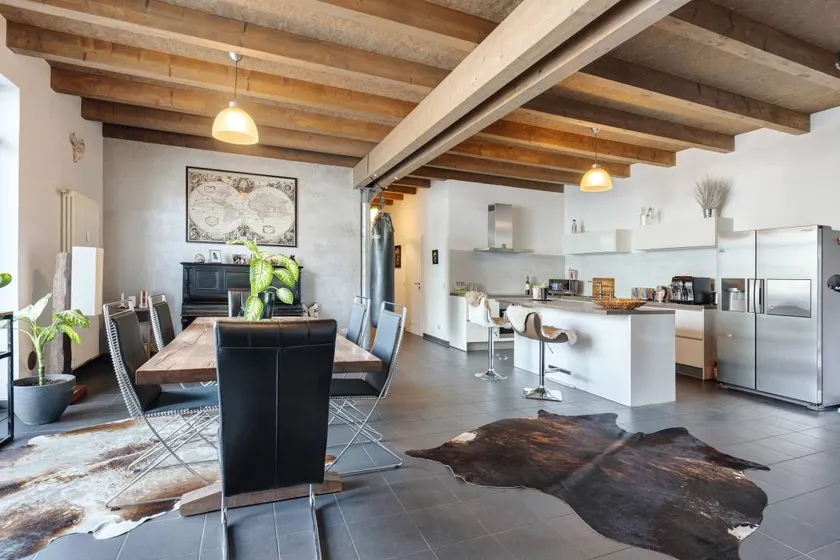 Splendido appartamento con piscina, giardino e barbecue | Vista sulla montagna | Perfetto per il lavoro da remoto | Accetta animali domestici - Image 1