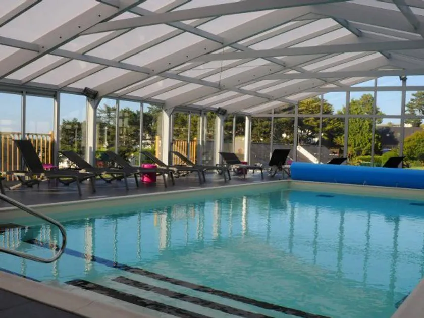 Child-friendly house with heated pool & terrace | Sea view | Beach nearby | Pets allowed - Image 1