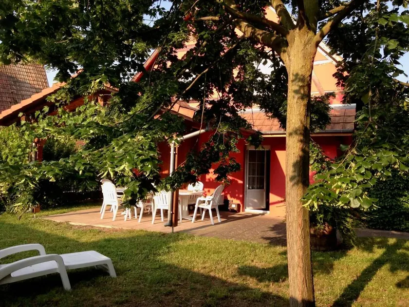 Fully equipped house with terrace & barbecue | Garden view | Pets are welcome - Image 1