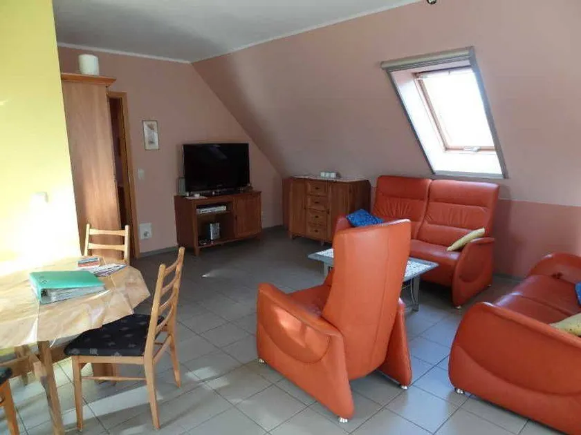 Holiday apartment with barbeque & garden | Good for workation - Image 1