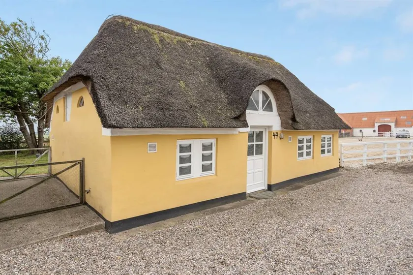 House with terrace & barbeque | Pet-friendly - Image 1