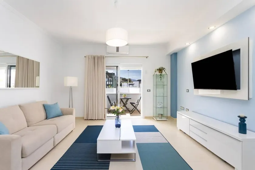 Appartement de vacances convivial et familial avec internet haut débit, barbecue et terrasse | Vue montagne | Proche de la plage - Image 1