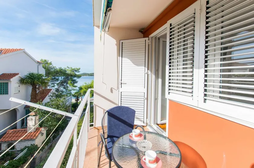 Private room with barbeque & garden | Sea view - Image 1