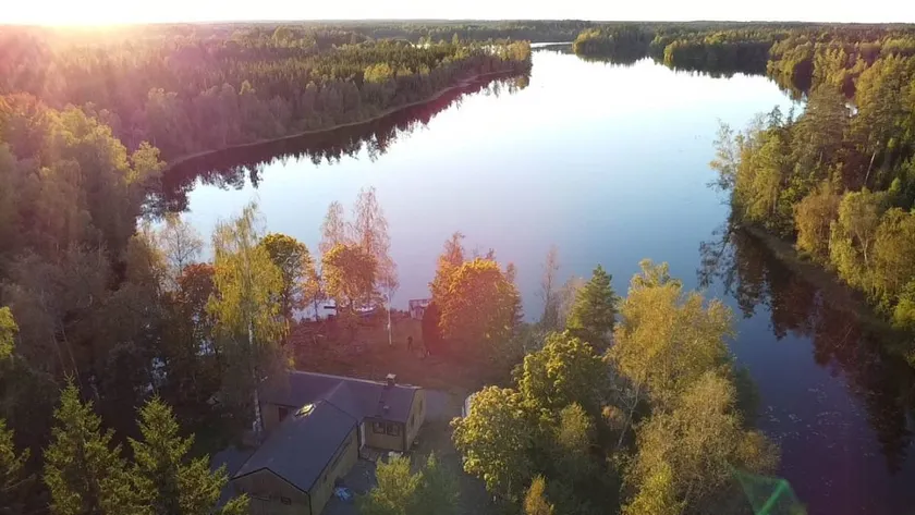 Holiday home with terrace, sauna & garden | Sea view | Perfect for remote work - Image 1
