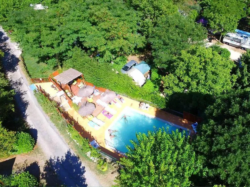Tent with terrace & heated pool - Image 1