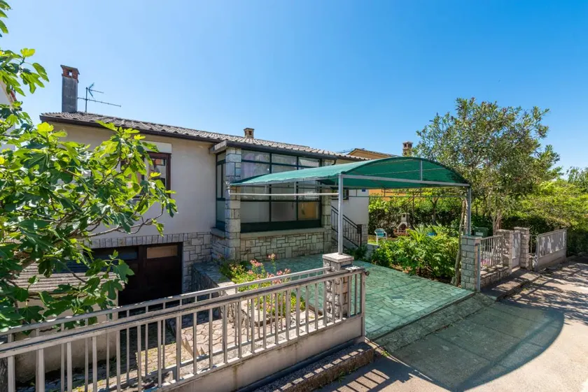 Ferienwohnung in Poreč mit Balkon, Klimaanlage, W-LAN, Waschmaschine (5203-1) - Image 1