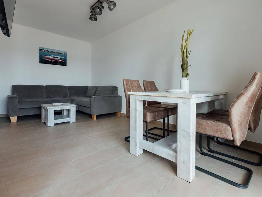 Appartement avec terrasse - Image 1