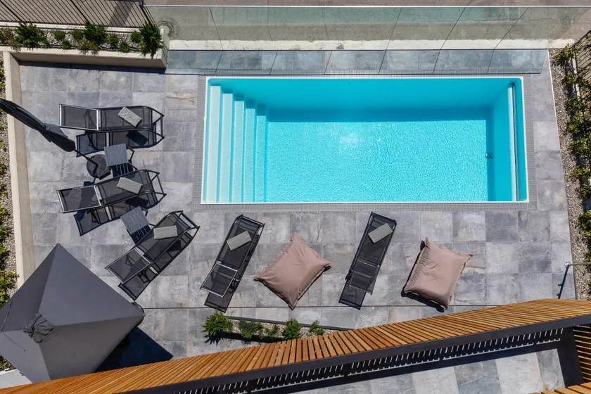 Wunderschöne Wohnung mit Garten und beheiztem Pool | Gartenblick - Image 1