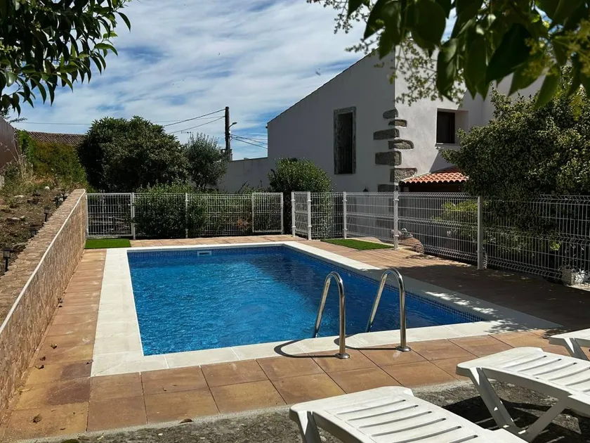El Trillo Country House in Aldea del Obispo, Salamanca, with Private Pool and Natural Surroundings - Image 1