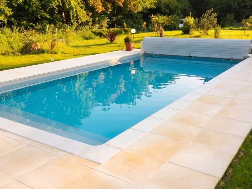 Elegant villa in Château-la-Vallière with private pool - Image 1