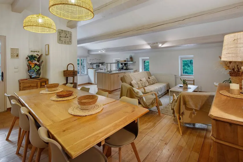 Maison avec barbecue, jardin et terrasse | Vue montagne - Image 1