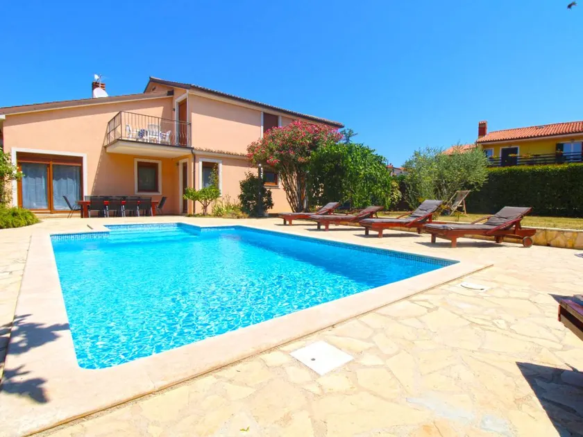 House with private pool, terrace & barbecue | Dogs allowed - Image 1