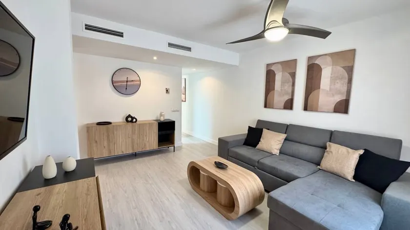 Agréable appartement entièrement équipé avec internet haut débit | À côté de la plage | Adapté au travail à distance | Avec animaux acceptés - Image 1