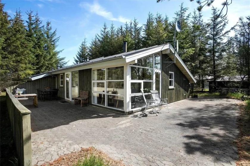 Holiday home with barbeque, terrace & sauna - Image 1