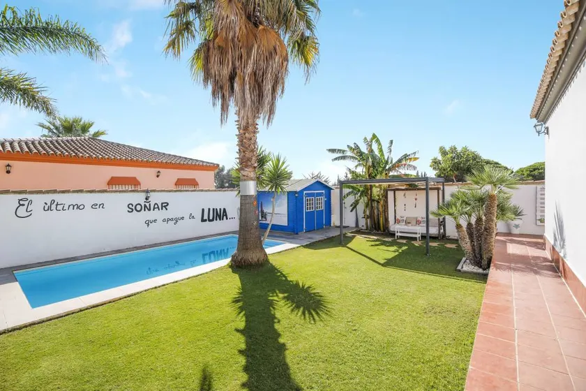 Maison entièrement équipée avec barbecue, piscine privée et jardin - Image 1