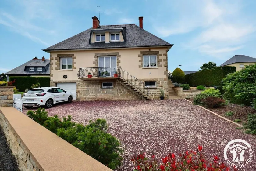 Gite with garden, BBQ & terrace - Image 1