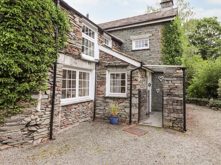 Fully equipped charming cottage | Pets allowed - Image 1