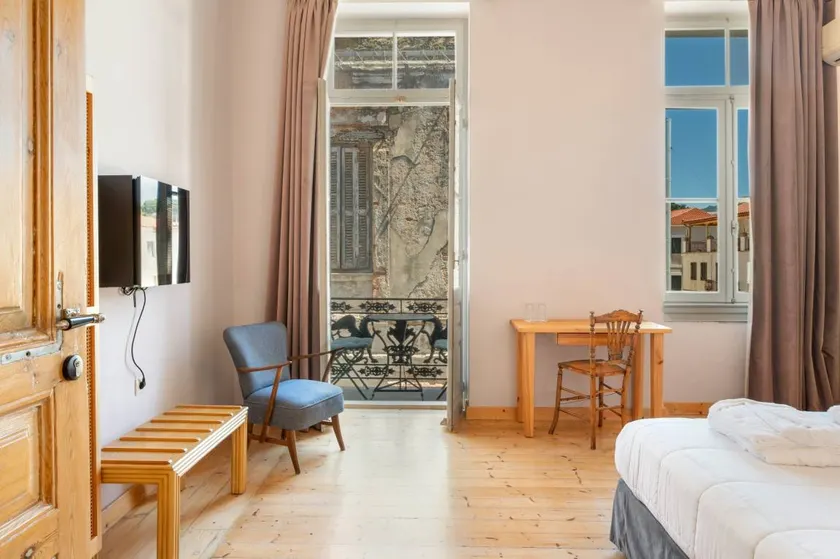 King Aristodemus – Room with King-Size Bed and Balcony - Image 1