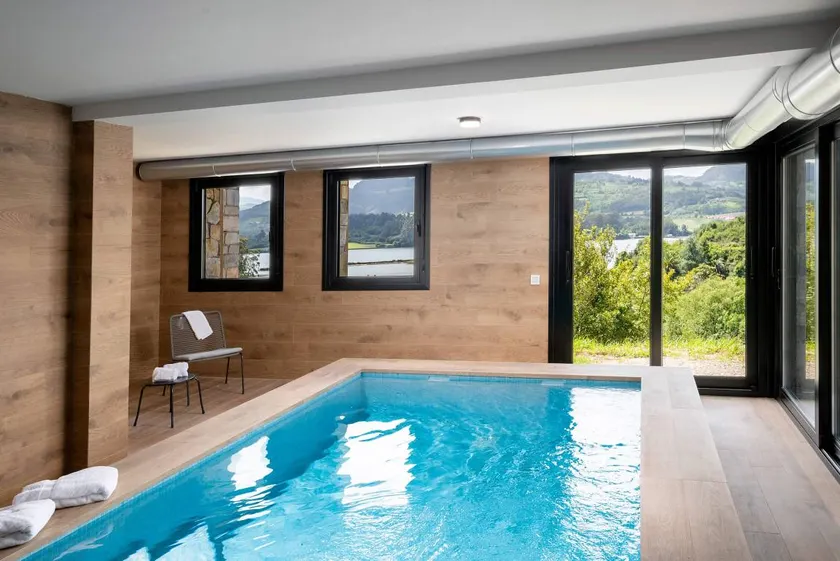 Maison de vacances avec jardin, terrasse et piscine privée - Image 1