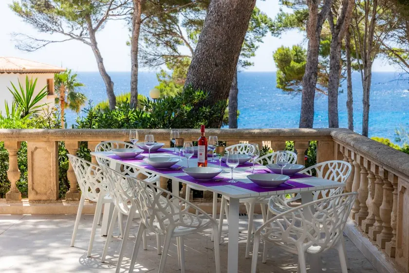 Villa with garden, private pool & barbeque | Mountain view - Image 1