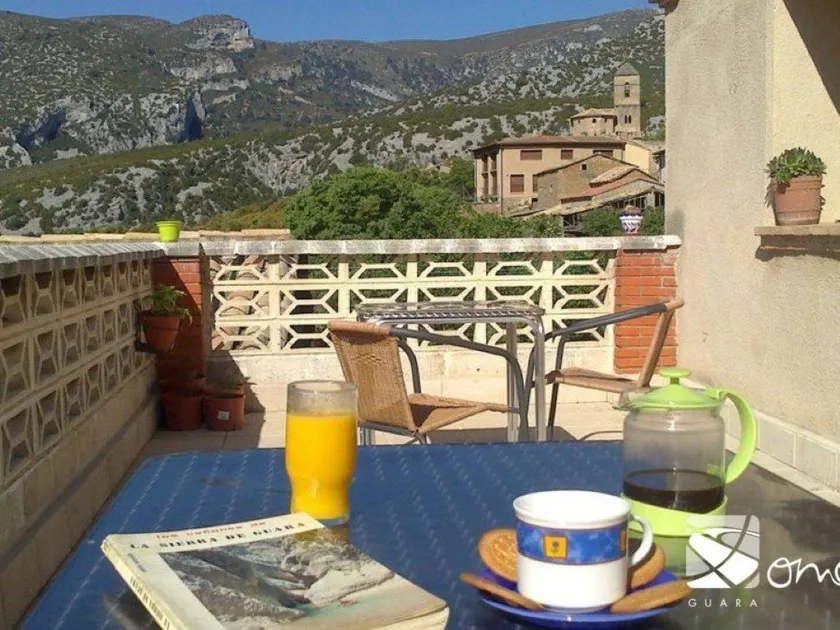 Fully equipped flat with terrace - Image 1