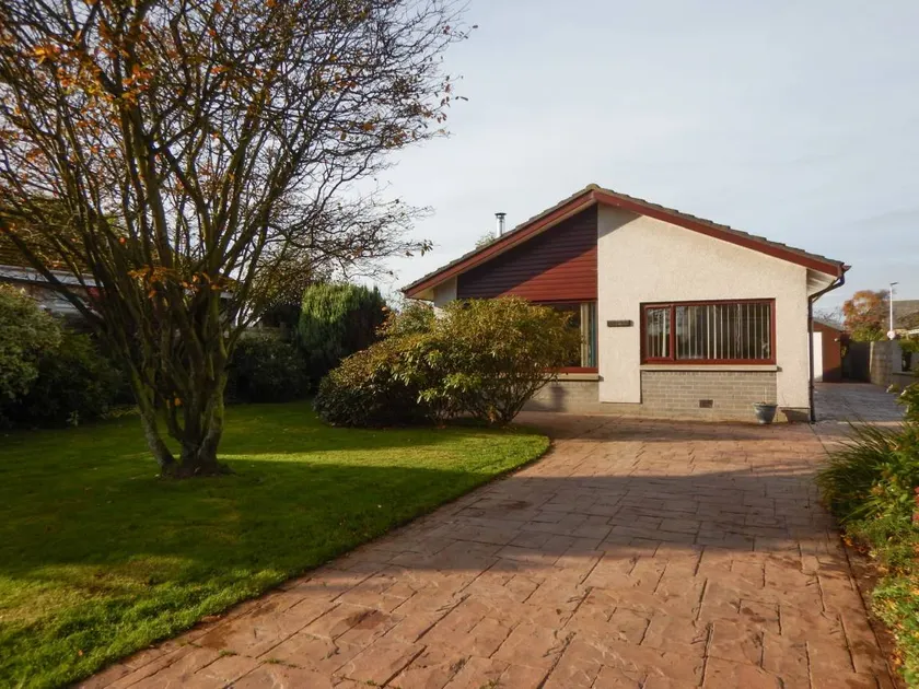 Casa rural apta para familias con jardín y barbacoa | Vistas al río | Admite perro - Image 1