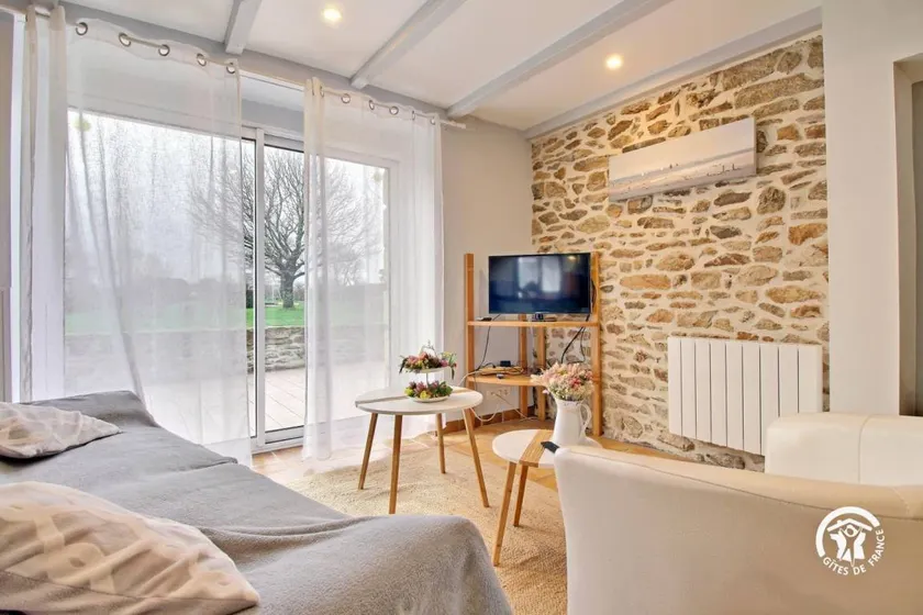 Gite with garden & terrace - Image 1