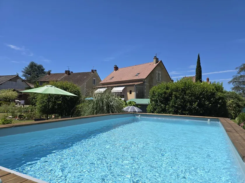 Chambre chez l'habitant avec jardin, terrasse et piscine | Vue jardin - Image 1