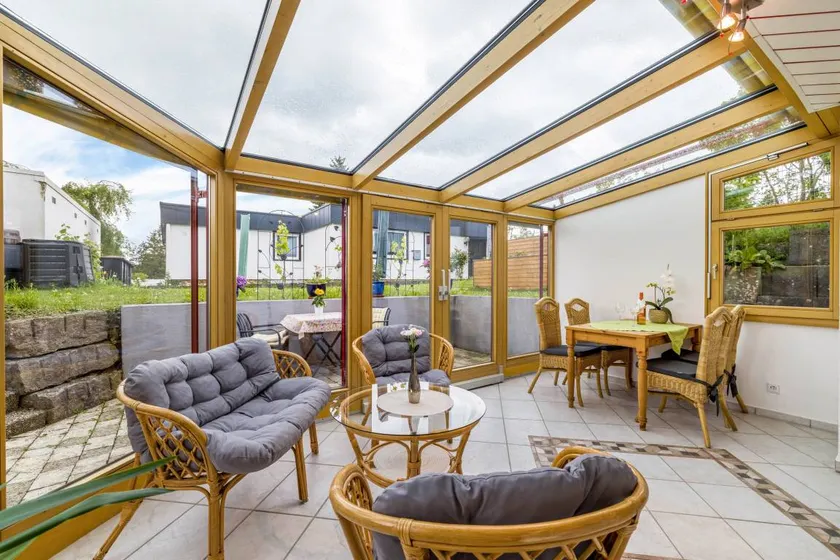 Appartamento con terrazza | Vista sul giardino - Image 1