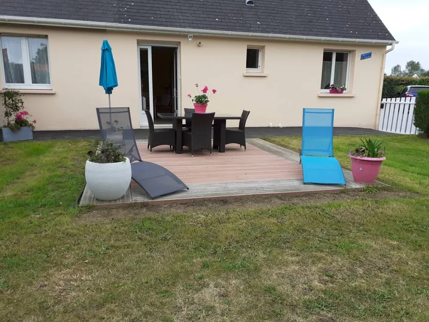 Holiday home with terrace, garden & barbecue | Nature view - Image 1