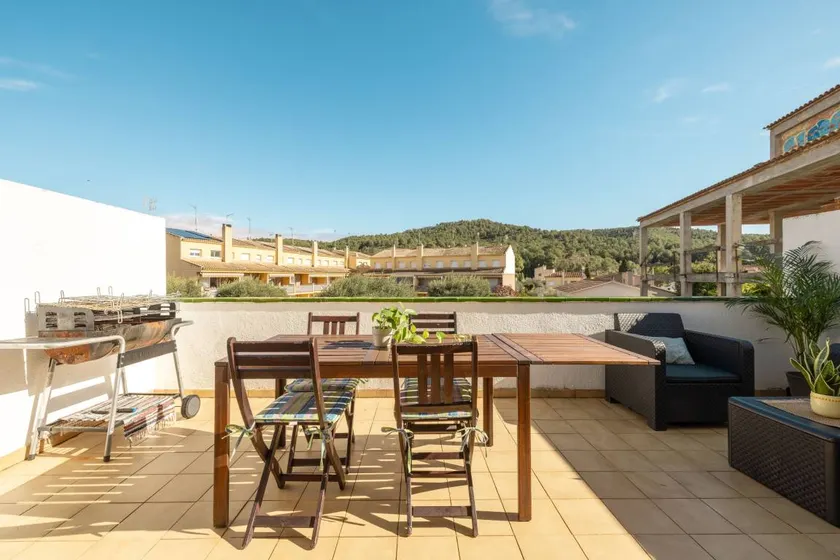 House with terrace & barbeque | Mountain view - Image 1