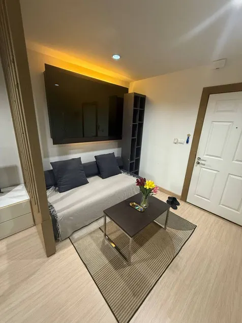 Family-friendly wonderful private room with BBQ, garden & pool | Garden view - Image 1