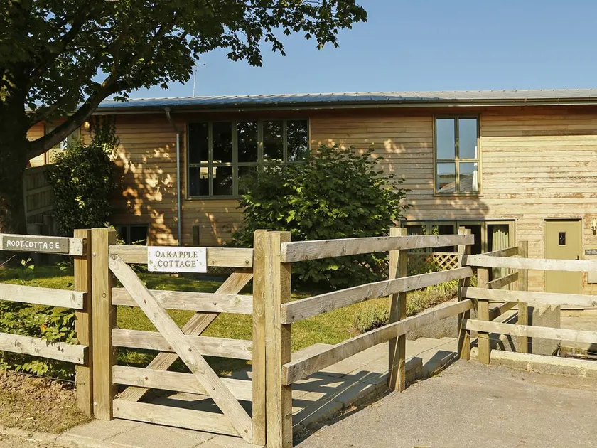 Kinderfreundliches wunderschönes Landhaus mit Pool, Garten und Grill | Haustiere sind willkommen - Image 1
