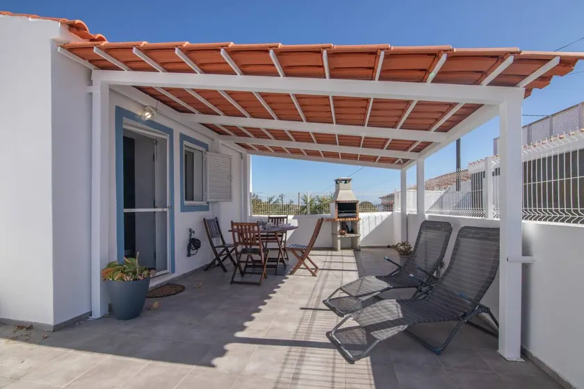 Villa with terrace & BBQ - Image 1