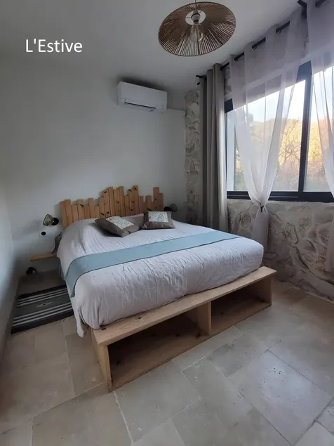 Guest Room “L’Estive” with Mountain View, Wi-Fi, and Air Conditioning - Image 1
