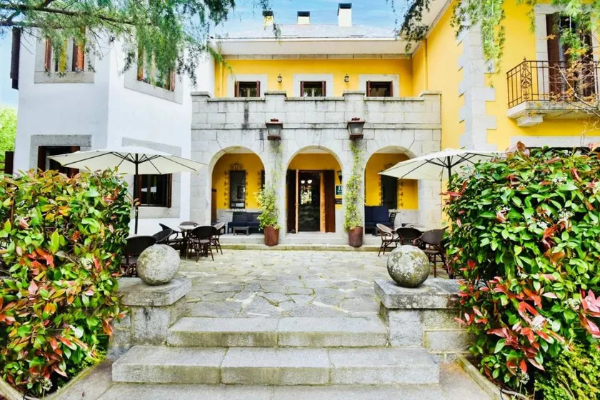 Charmante chambre privée conviviale et familiale avec internet haut débit, terrasse et jardin - Image 1